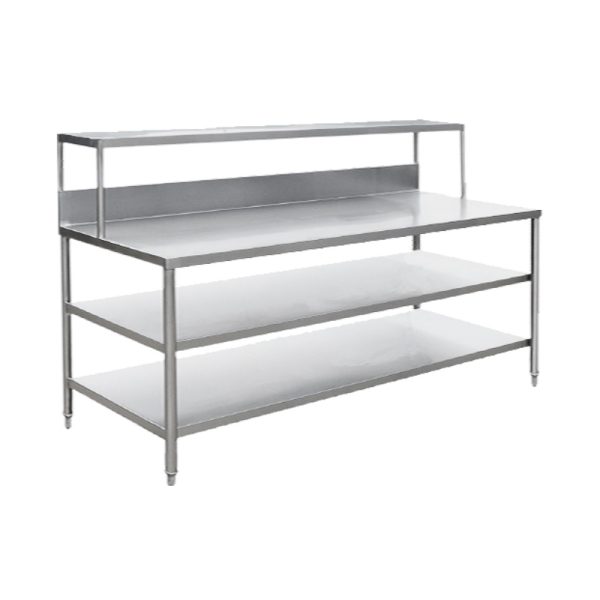 2 ESTANTES INFERIORES Y 1 SUPERIOR ATRÁS 2,40 m