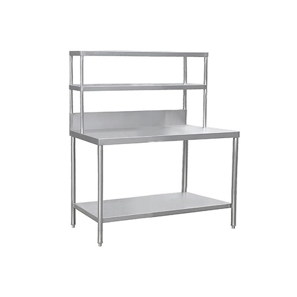 1 ESTANTE INFERIOR Y 2 SUPERIORES ATRÁS 1,40 m